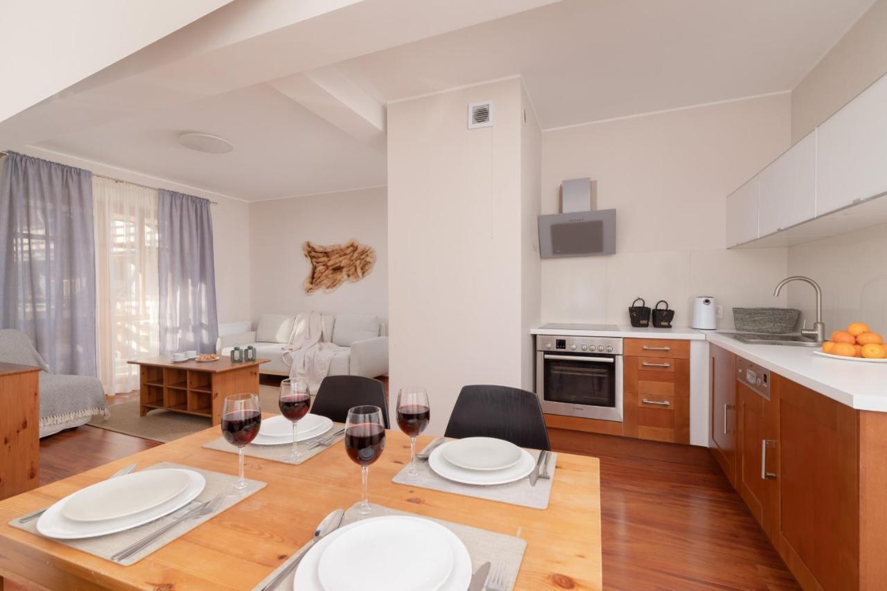Kaszelewskiego By Renters Apartment